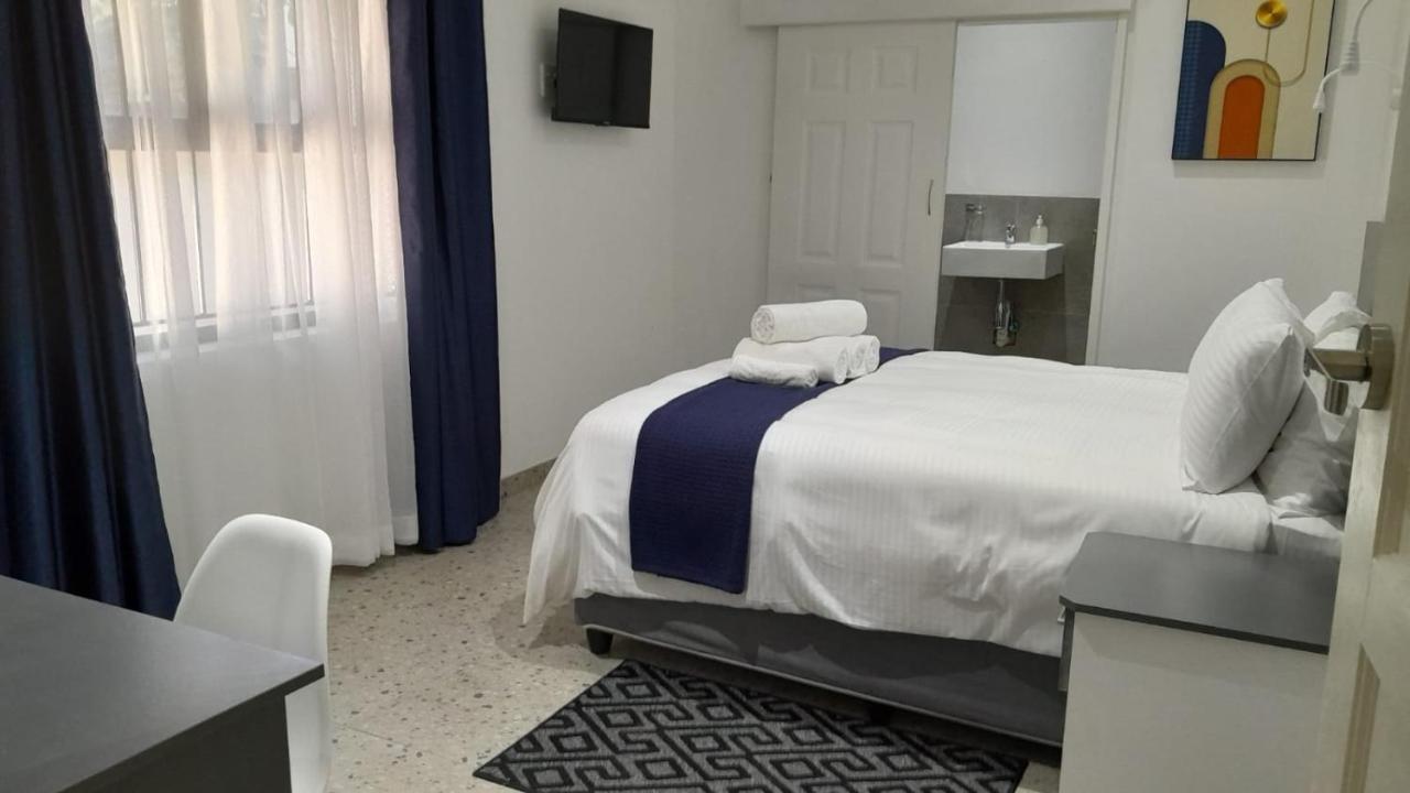 The Wishing Well Guest House Self-Catering พอร์ตเอ็ดเวิร์ด ภายนอก รูปภาพ